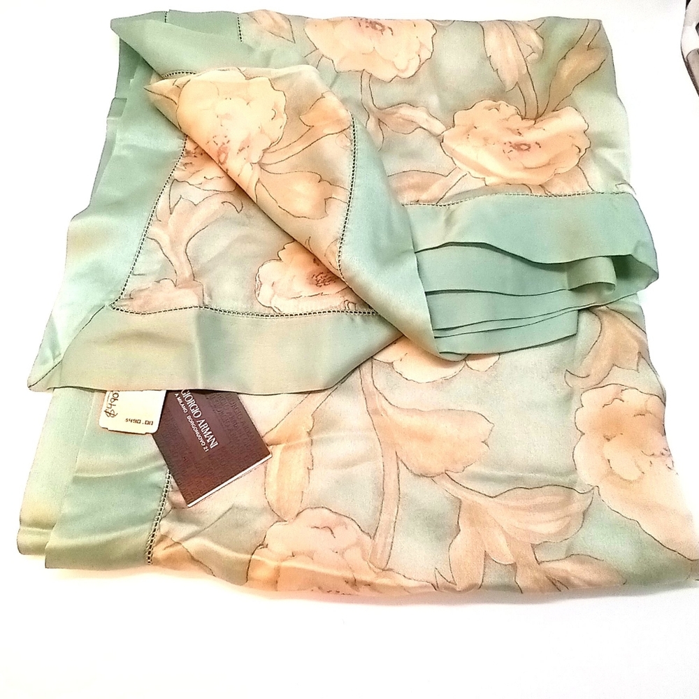 🎀Giorgio Armani XL Silk Scarf